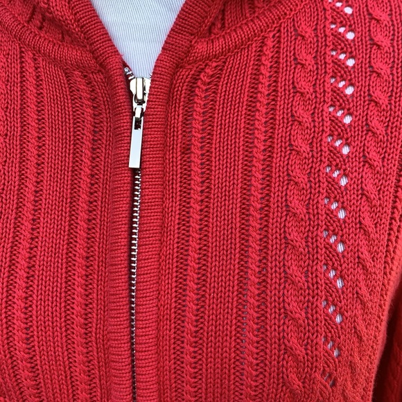 Real Clothes True Red Cable Knit Full Zip Hooded Cardigan Sweater Size Small - Picture 2 of 5